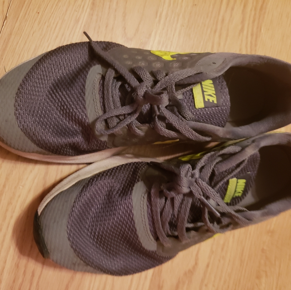 Men nike shoes